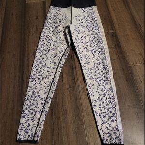 Ultracor Black and White Floral Leggings